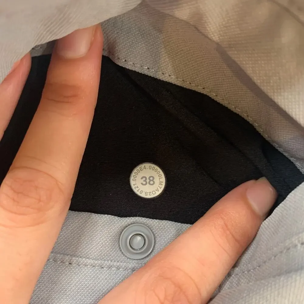 Lululemon Shorts Mens 38 Grey Commission Classic Sweat Wicking VersaTwill Pocket